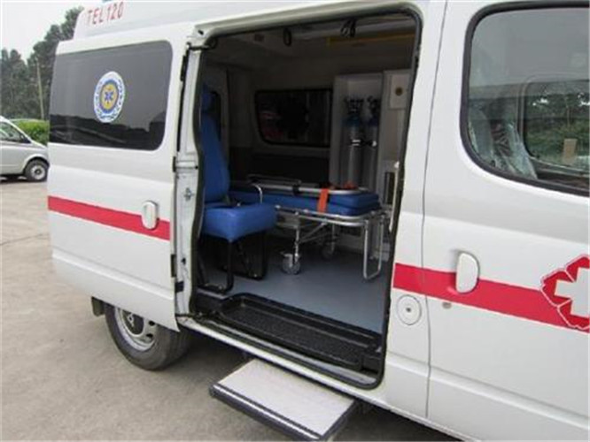 乌尔禾救护车出租服务案例7